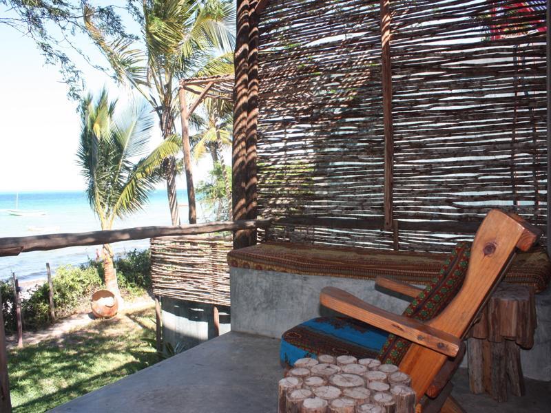 Baobab Beach Lodge And Backpackers Vilanculos Exterior photo